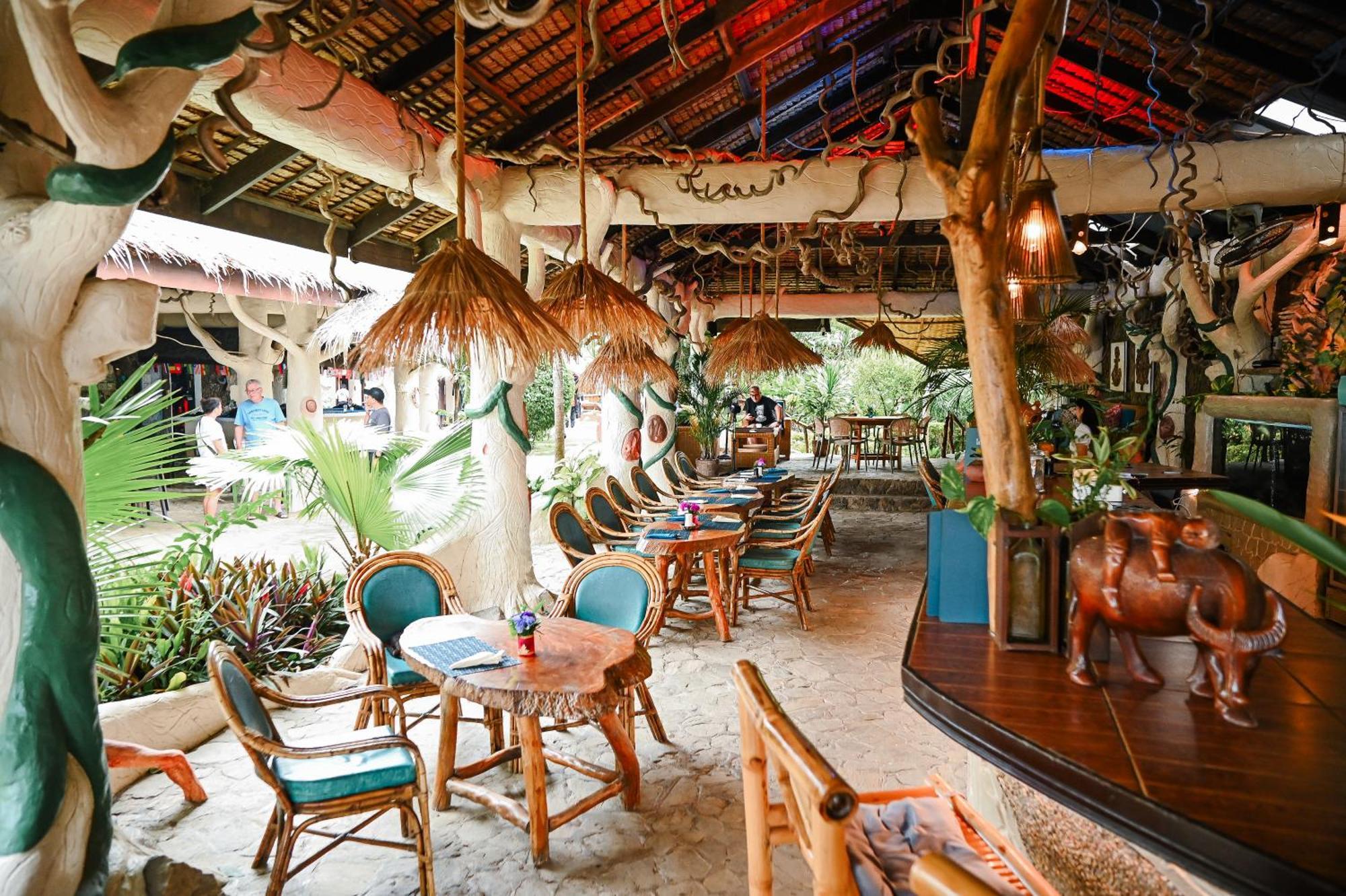 Garden Of Eden Dive Resort Puerto Galera Eksteriør bilde